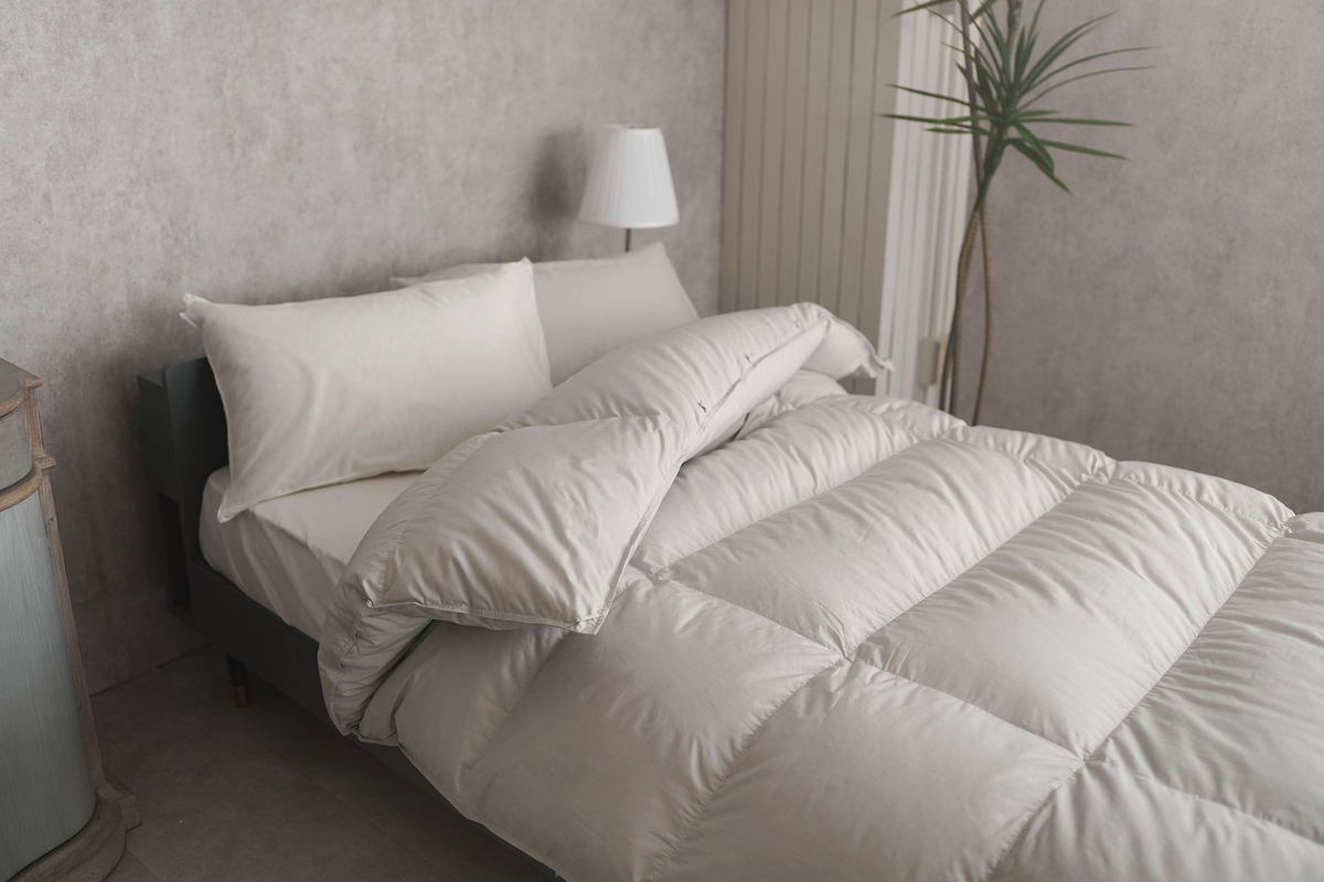 羽毛ふとん – ねむりのアトリエOnlineSHOP|ロマンス小杉公式 羽毛ふとん – ねむりのアトリエOnlineSHOP|ロマンス小杉公式
