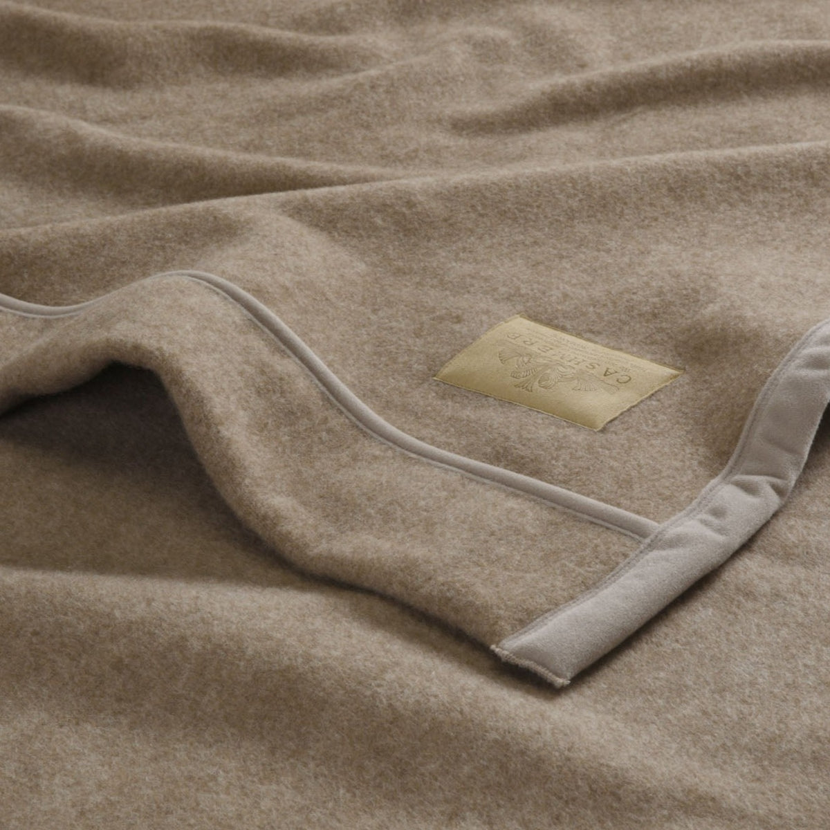 ロマンス小杉 カシミヤ毛布 日本製 シングル 140×200 吸湿放湿性 