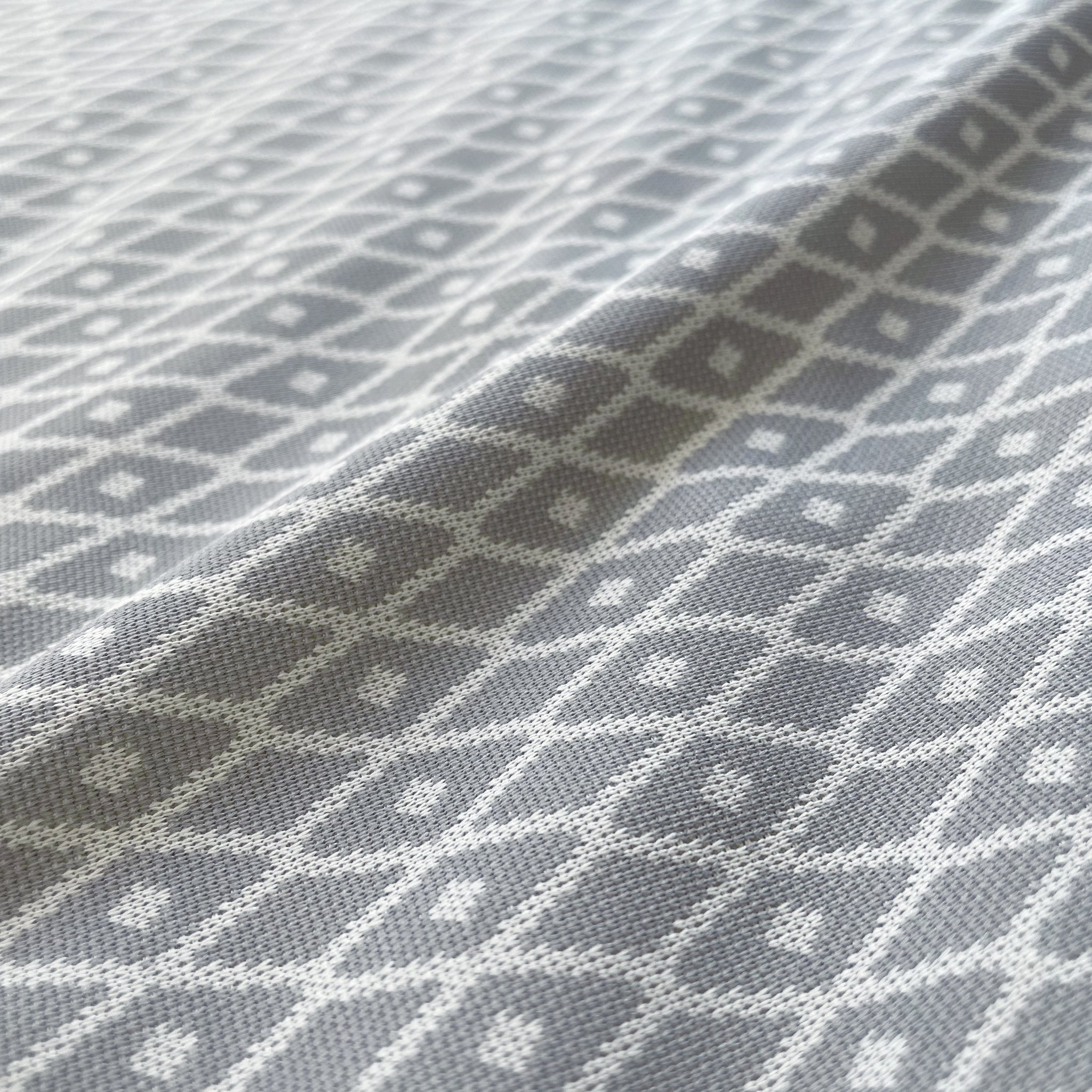 ロマンスゼロ〈ez〉/体圧分散敷きふとん/3つ折り/横寝対応