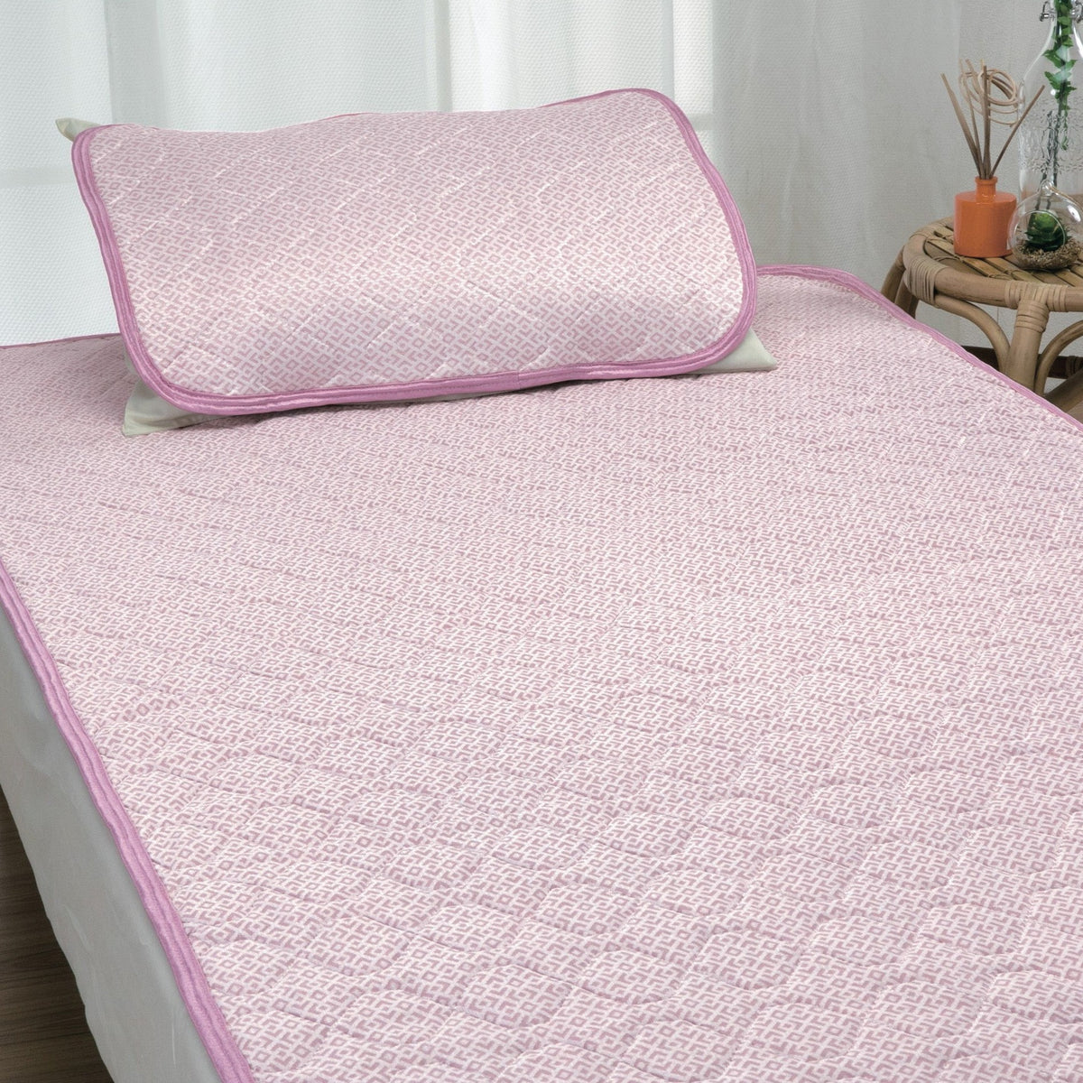 ロマンス小杉 アイスミンRG 敷きパッド 接触冷感 ウォッシャブル 四隅