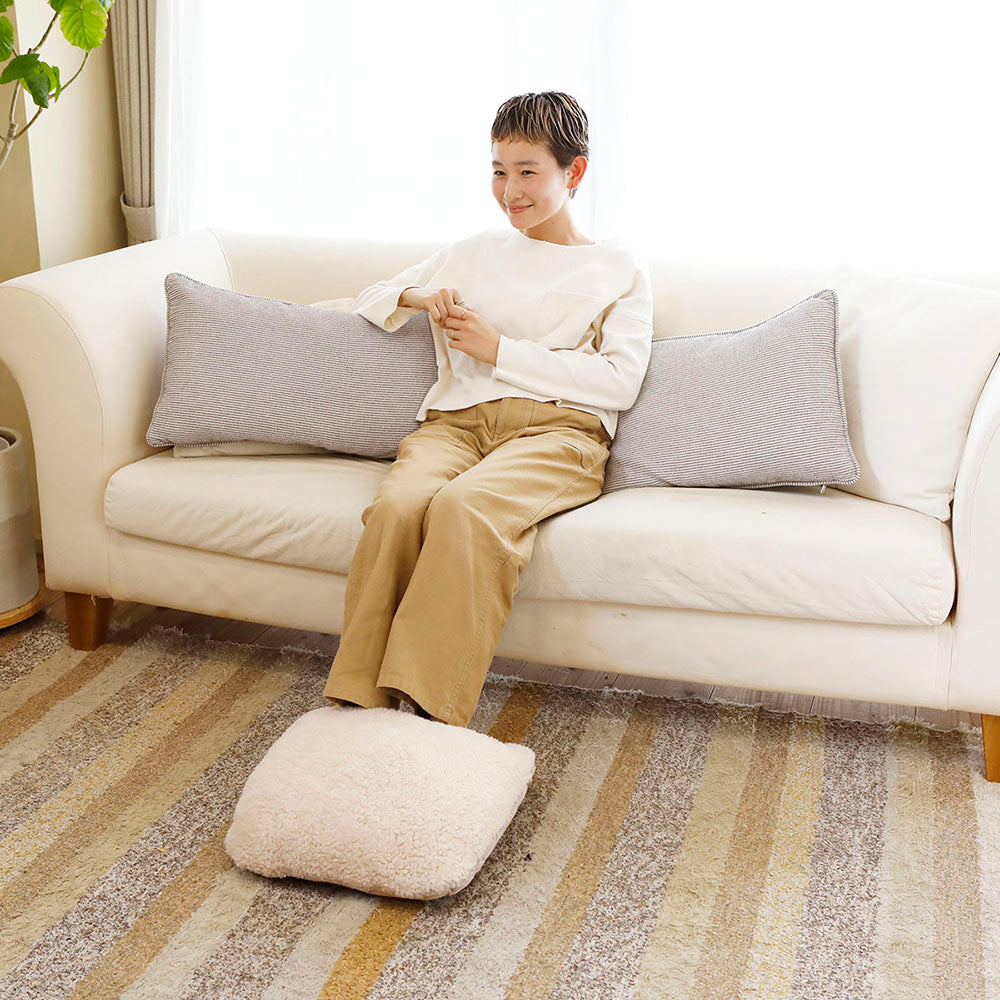 足ポカクッション/シープボア/吸湿発熱