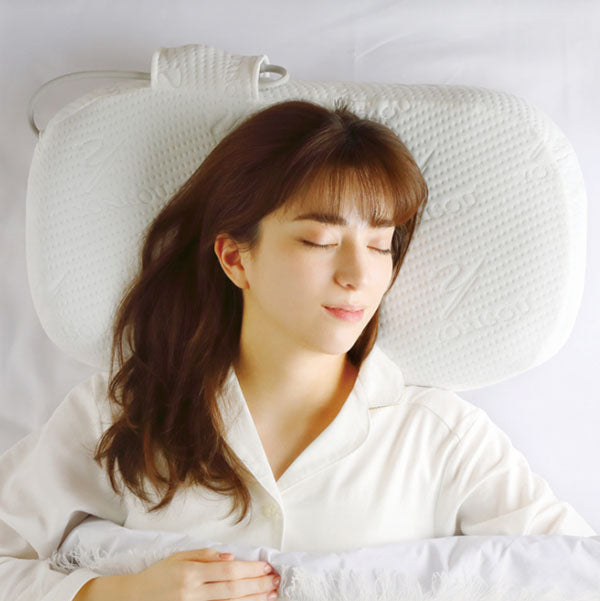 赤十字医療センター脊椎整形外科医が考えた枕/首と肩に寄りそう枕