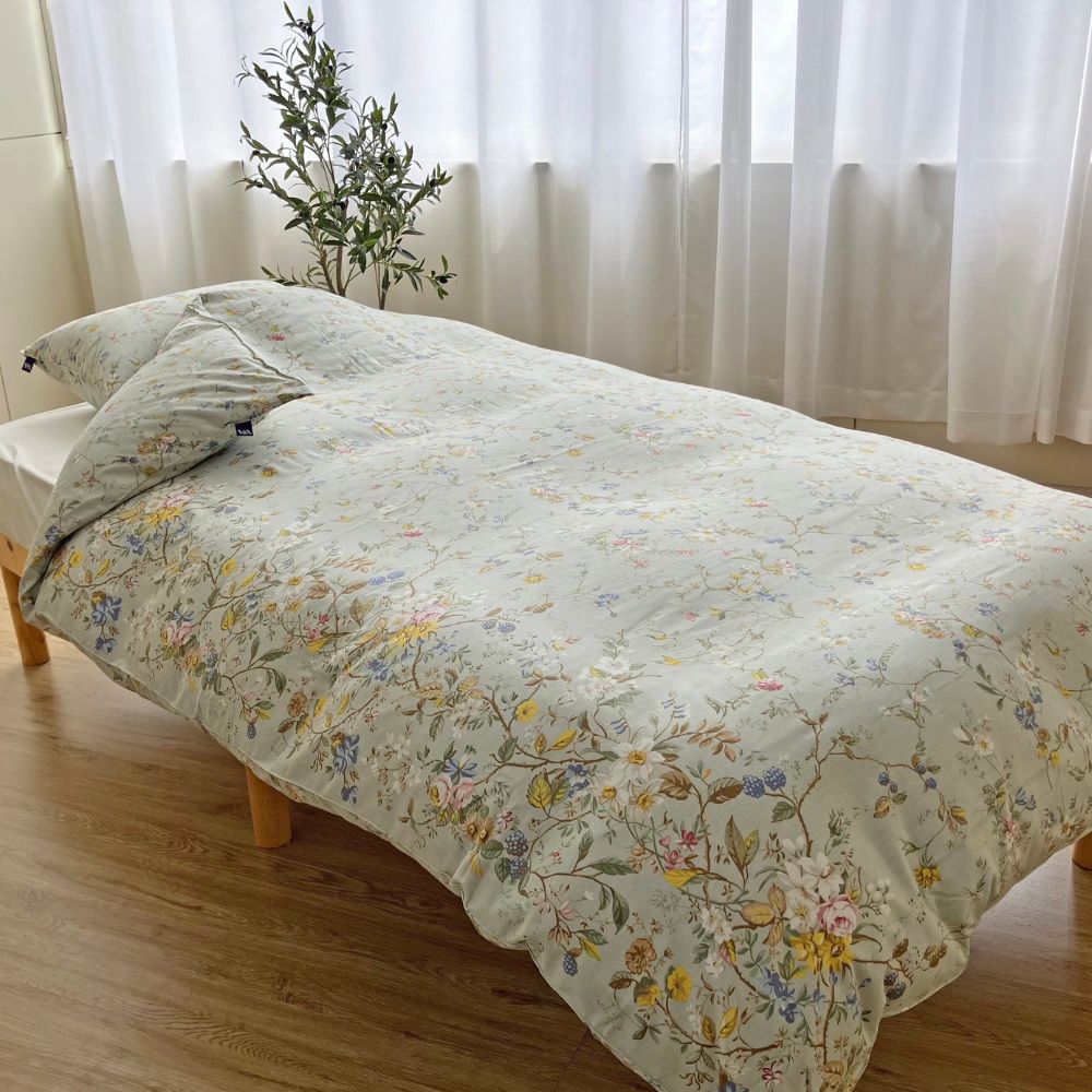 未使用品　ROSITA　高級　羊毛ふとん　日本製　シングルサイズ　花柄　通年仕様 未使用品 ROSITA 高級 羊毛ふとん 日本製 シングルサイズ 花柄