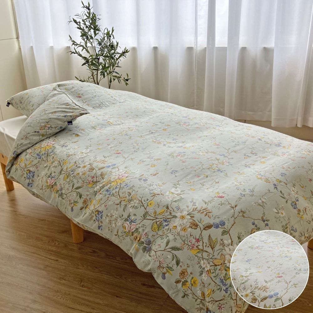 花柄羽毛掛け布団 150×210cm カバー、ガイドBOOK付き 花柄羽毛掛け布団 150×210cm カバー、ガイドBOOK付き